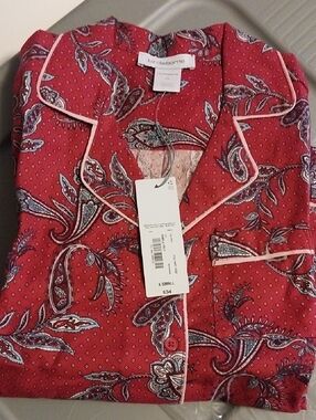 Simple Red Paisley Sleep Nightshirt with Pink Piping